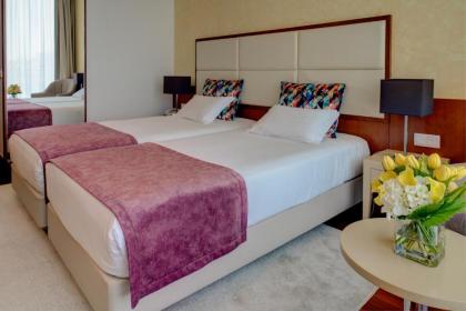 VIP Executive Arts Hotel - image 19