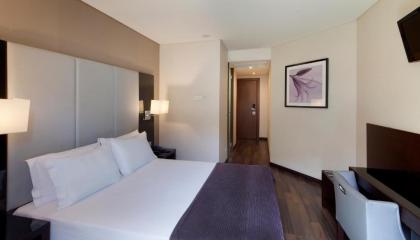 TURIM Luxe Hotel - image 19