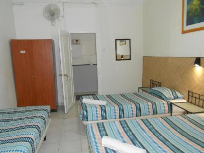 Crescent Rooms - image 18