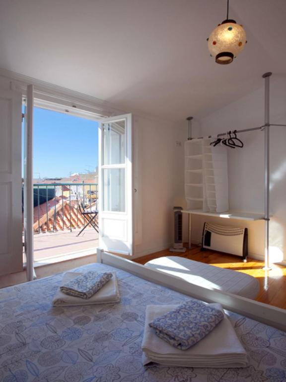 Traveling To Lisbon Alfama Apartments - image 6