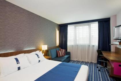 Holiday Inn Express Lisbon Airport - image 20