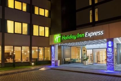 Holiday Inn Express Lisbon Airport - image 9