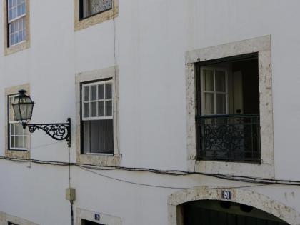 Bairrus Lisbon Apartments - Alfama - image 8