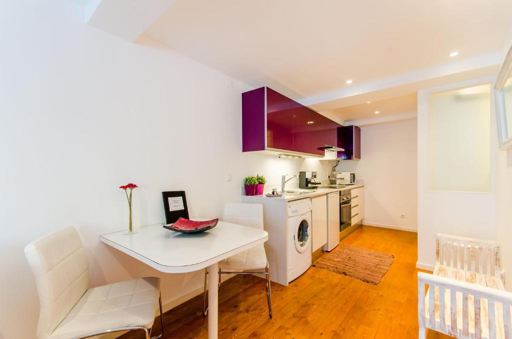 Lisbon Core Apartments In Bairro Alto Chiado - image 3