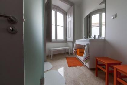 Inn Possible Lisbon Hostel - image 19