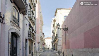 Your Home in Bairro Alto Lisbon - image 16