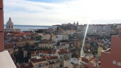 Lisbon Balcony Penthouse 15th Floor - image 1