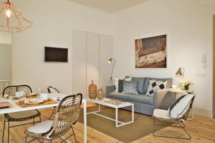 Lisbon Five Stars Apartments Combro 77 - image 1