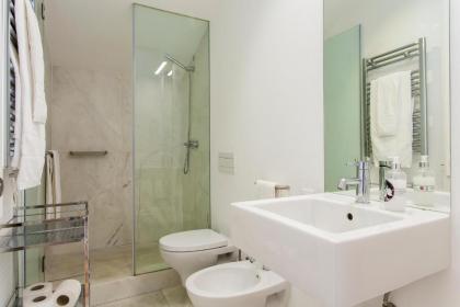 Lisbon Five Stars Apartments Combro 77 - image 12