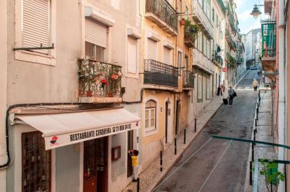 Apartments in Historical Lisbon - image 17