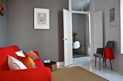 Chiado Lisbon Apartment - image 1