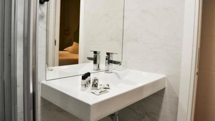 Bairro Alto Suites - image 12