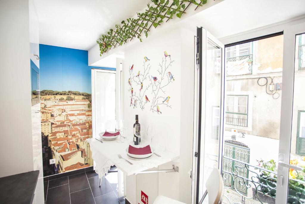 Typical Bairro Alto Apartment Lisbon - image 3