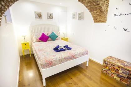 Typical Bairro Alto Apartment Lisbon - image 4