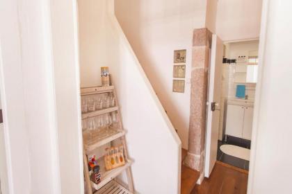 LovelyStay - Cosy Bairro Alto Duplex - image 15