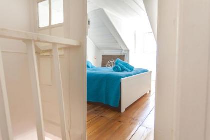 LovelyStay - Cosy Bairro Alto Duplex - image 19