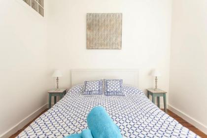 LovelyStay - Cosy Bairro Alto Duplex - image 2