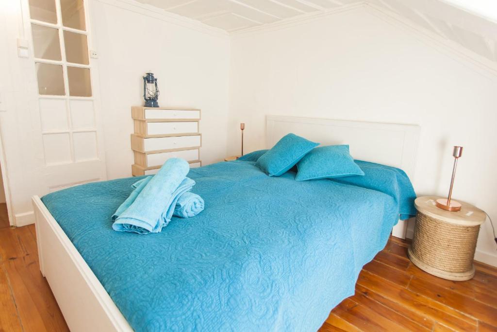 LovelyStay - Cosy Bairro Alto Duplex - image 3