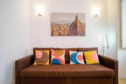 Bright And Sunny Apartment - image 18