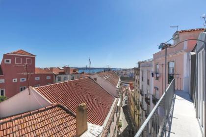 LovelyStay - Luxury Oasis in Bairro Alto - image 16