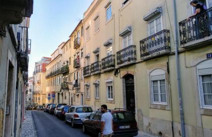 Bairro Alto Bronze of Art Apartments - image 2