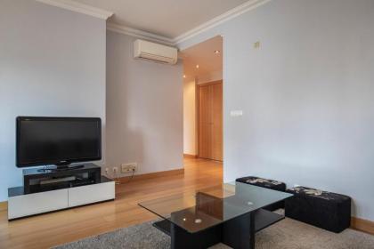 LovelyStay - Modern apartment in Anjos - image 12