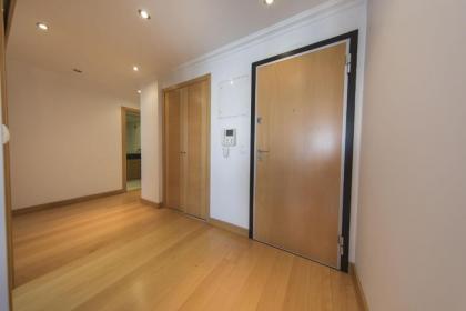 LovelyStay - Modern apartment in Anjos - image 8