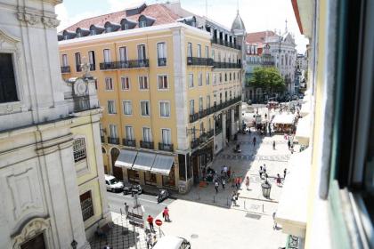 LovelyStay - Chiado 3Bedroom Wonder - image 12