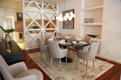 LovelyStay - Chiado 3Bedroom Wonder - image 9