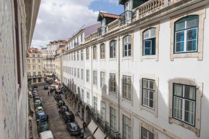 LovelyStay - Fancy Apartment in the heart of Lisbon - image 17