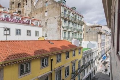 LovelyStay - Fancy Apartment in the heart of Lisbon - image 18