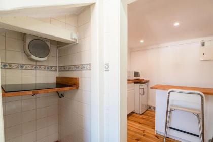 Authentic Attic with balcony in Bairro Alto - image 12