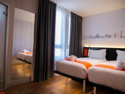 easyHotel Lisbon - image 8