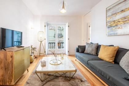 GuestReady - Stylish Baixa Collection Apartment - image 1