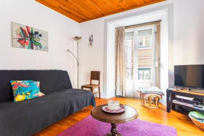 Alfama's Flat with a National Pantheon view - image 17