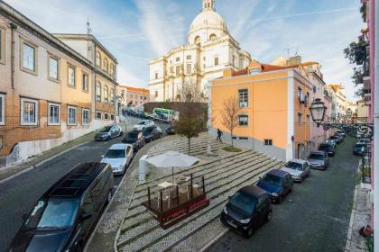 Alfama's Flat with a National Pantheon view - image 19