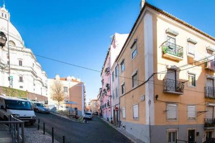 Alfama's Flat with a National Pantheon view - image 5