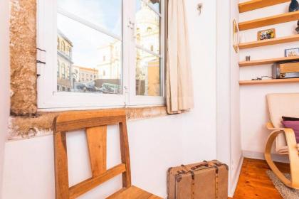 Alfama's Flat with a National Pantheon view - image 7