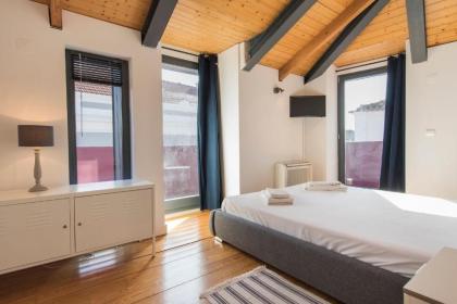 LovelyStay - Stunning Flat with Balcony in Bairro Alto - image 11