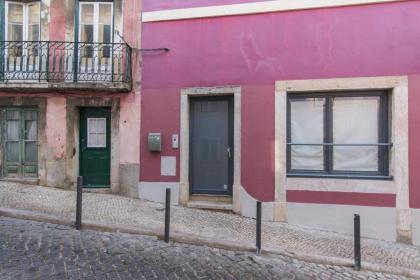 LovelyStay - Stunning Flat with Balcony in Bairro Alto - image 20