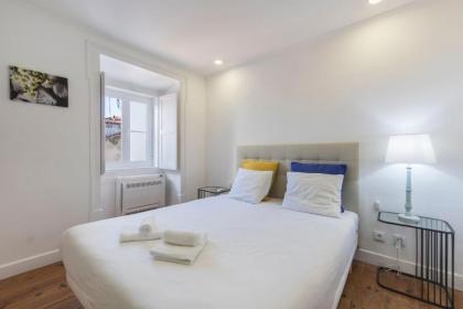 LovelyStay - Bairro Alto Terrace Wonder - image 9