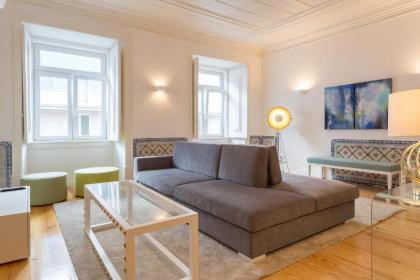 Chiado Apartment - Holiday Rental in Lisbon - image 12