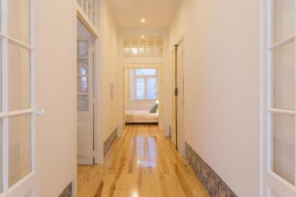 Chiado Apartment - Holiday Rental in Lisbon - image 15