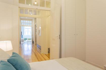 Chiado Apartment - Holiday Rental in Lisbon - image 19