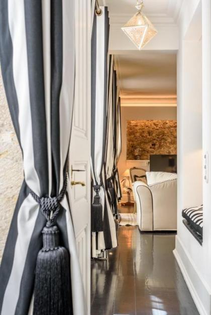 Luxury flat at Lisbon's downtown - image 17