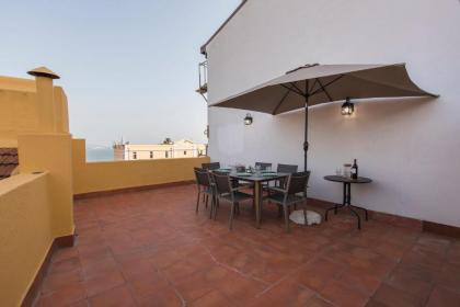 Alfama Terrace w/ Tagus River Views - image 4