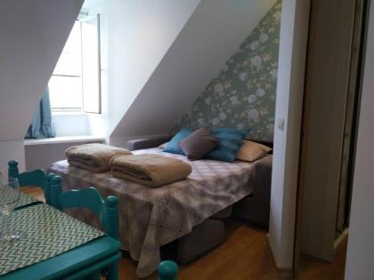 Bright 1 Bedroom Apartment In The Heart of Sunny Lisbon - image 10