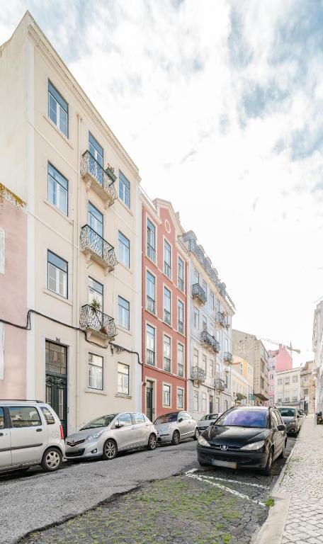 Casa Boma Lisboa - Modern and Stylish Apartment with Private Terrace - Lapa IV - image 3