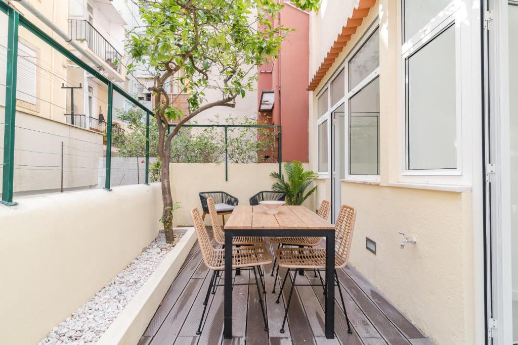 Casa Boma Lisboa - Modern and Stylish Apartment with Private Terrace - Lapa IV - image 7