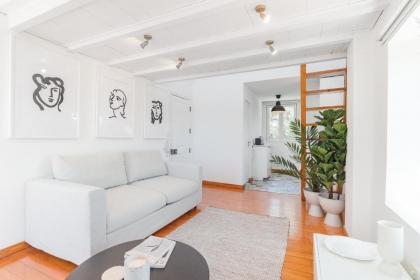 Casa Boma Lisboa - Unique Apartment With Private Balcony And Panoramic Bridge View - Alcantara IV - image 16